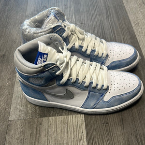 Jordan 1 Retro High Hyper Royal Smoke Grey