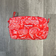 Load image into Gallery viewer, Supreme Puffer Side Bag
