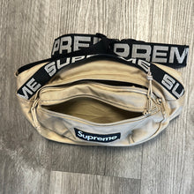 Load image into Gallery viewer, Supreme Waist Bag (SS18)
