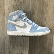 Load image into Gallery viewer, Jordan 1 Retro High Hyper Royal Smoke Grey
