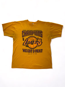 Lakers 2002 West Conference Champions Tee -XL