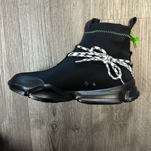 Load image into Gallery viewer, John Geiger 002 - Black/Lime/Black
