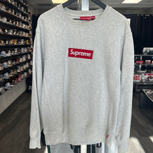 Load image into Gallery viewer, Supreme Crewneck Box Logo
