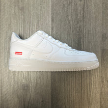 Load image into Gallery viewer, Nike Air Force 1 Low SP X Supreme
