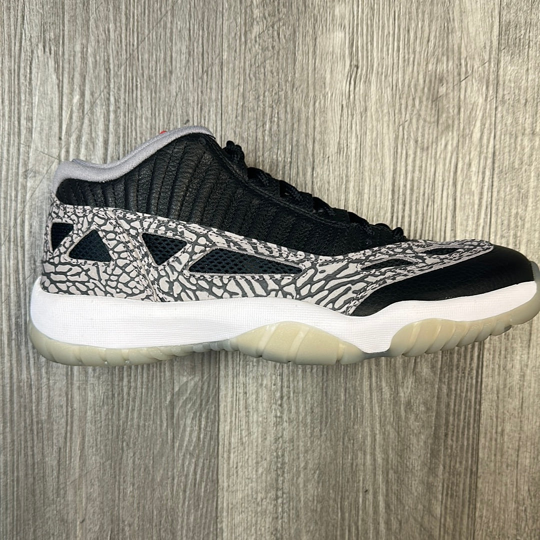 Jordan 11 Retro Low IE