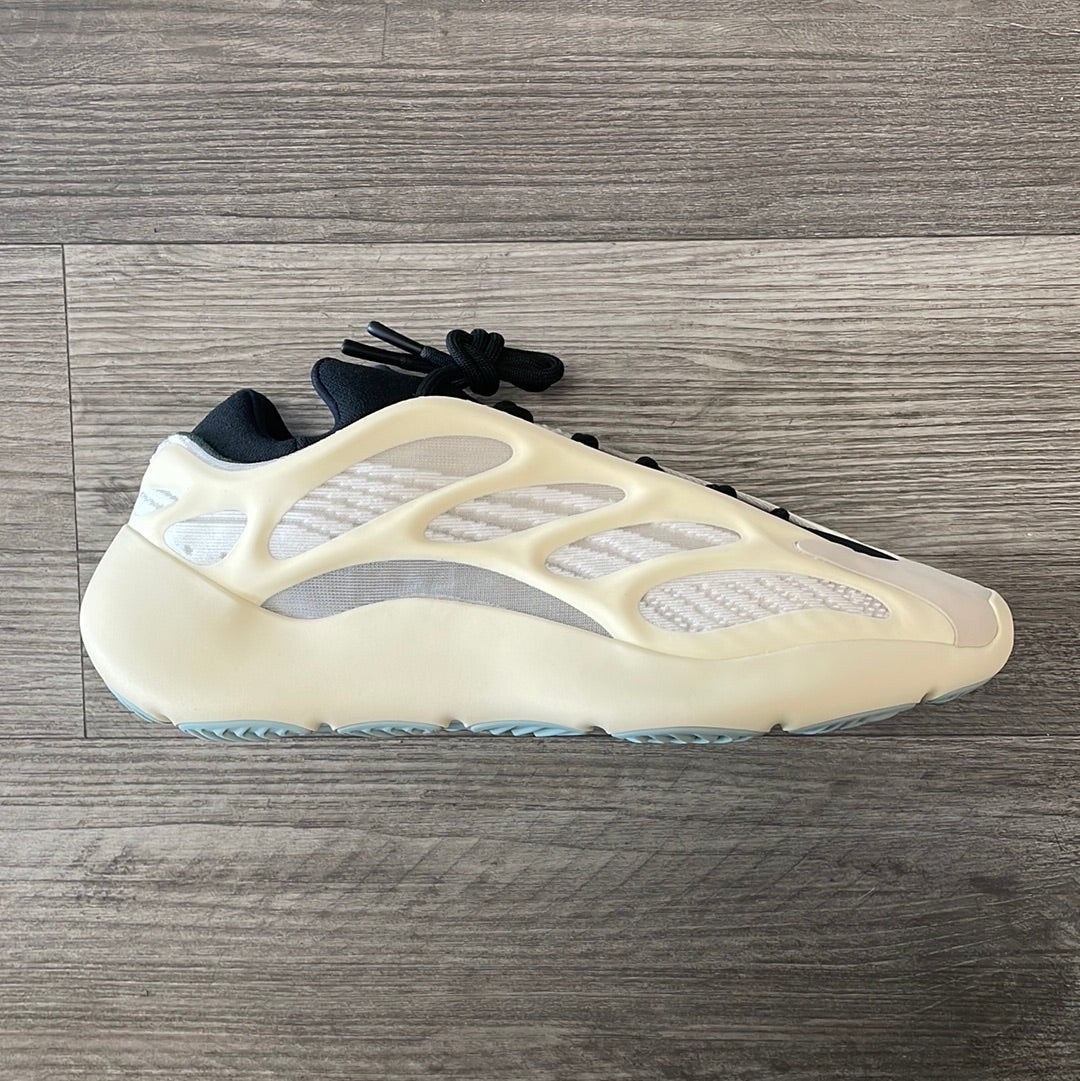 Yeezy 700V3 Analog